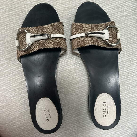 Gucci Women's Brown and White Mules - Picture 1 of 2